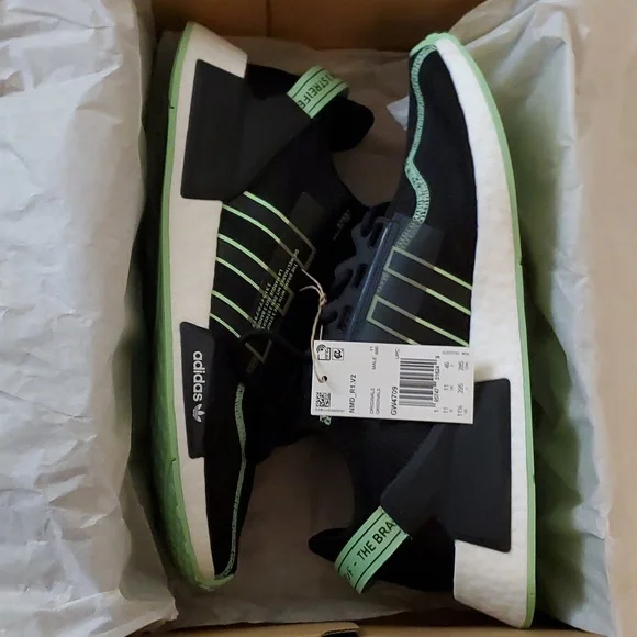 adidas gazelle silver green womens ADIDAS Women's NMD R1 (Vapour Green/Ice Mint)(BD8011) – Trilogy Merch PH main image 1